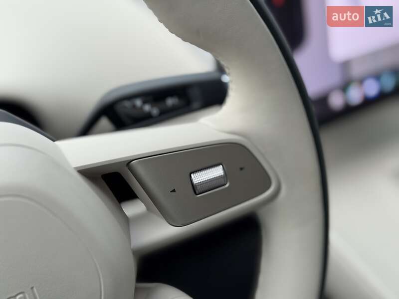 Внедорожник / Кроссовер Xiaomi YU7 2025 в Киеве