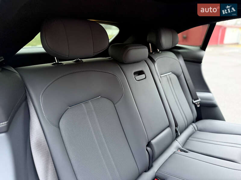 Внедорожник / Кроссовер Xiaomi YU7 2025 в Киеве фото 27 Внедорожник / Кроссовер Xiaomi YU7 2025 в Киеве