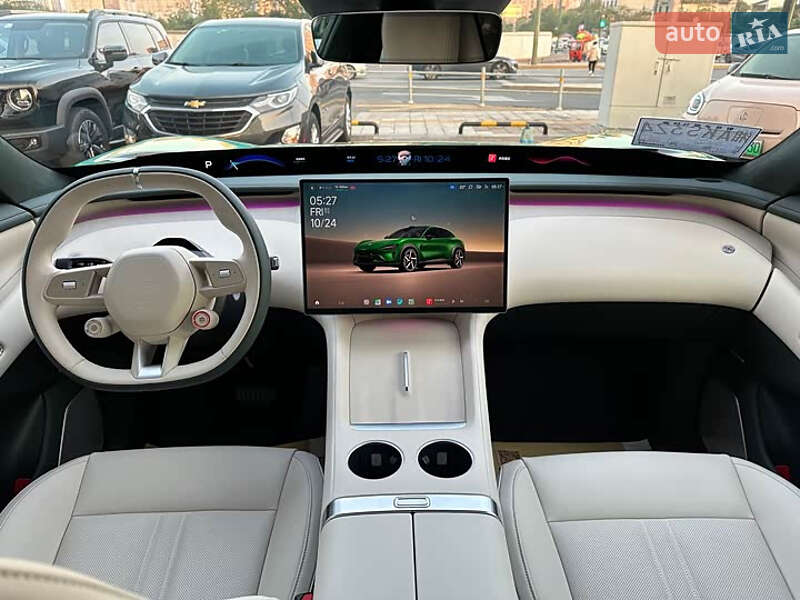 Внедорожник / Кроссовер Xiaomi YU7 2025 в Киеве