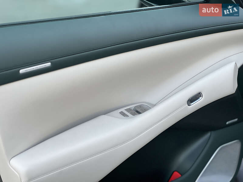 Внедорожник / Кроссовер Xiaomi YU7 2025 в Киеве фото 16 Внедорожник / Кроссовер Xiaomi YU7 2025 в Киеве