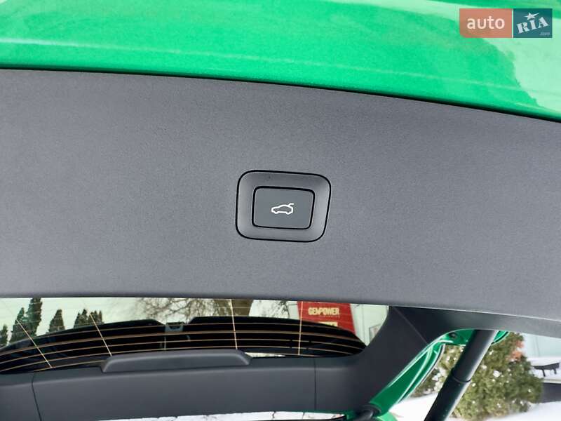 Седан Xiaomi YU7 2025 в Киеве