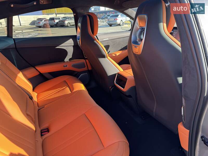 Позашляховик / Кросовер Xiaomi YU7 2025 в Києві фото 23 Позашляховик / Кросовер Xiaomi YU7 2025 в Києві