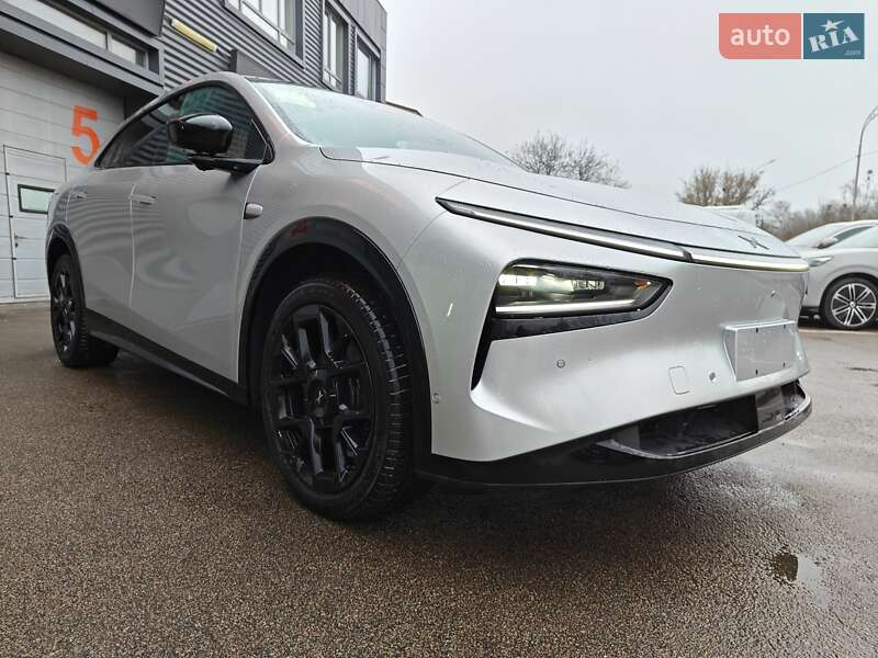 Внедорожник / Кроссовер Xpeng G7 2025 в Киеве