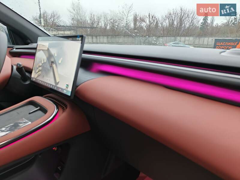 Внедорожник / Кроссовер Xpeng G7 2025 в Киеве