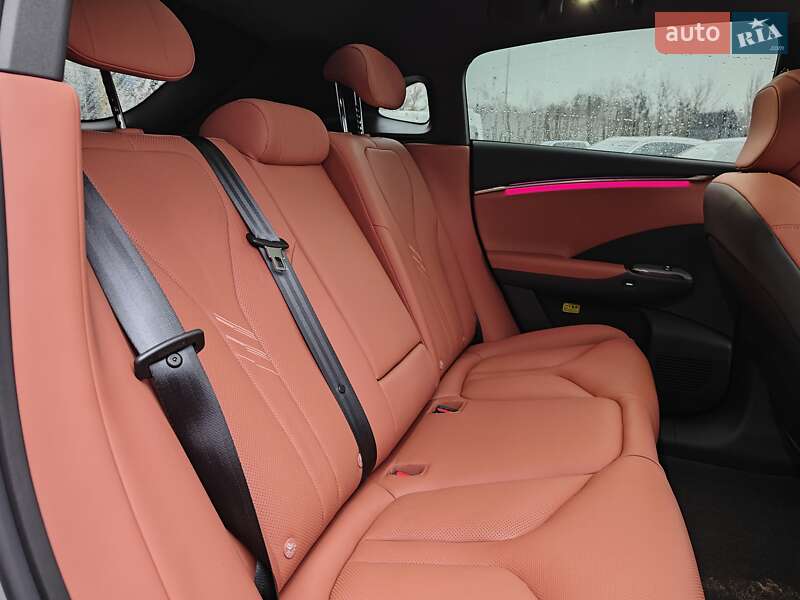 Внедорожник / Кроссовер Xpeng G7 2025 в Киеве