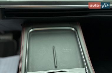 Седан Xpeng P7 2023 в Ужгороді