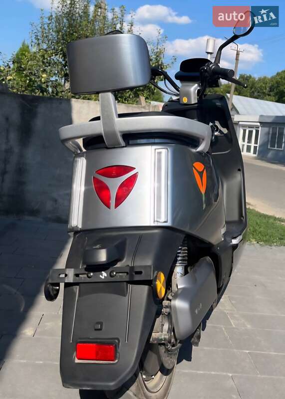 Скутер Yadea E8S 2024 в Полтаве