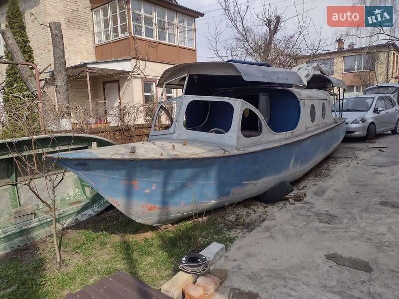 Катер Yamaha 20 DEM 1983 в Черкассах фото Катер Yamaha 20 DEM 1983 в Черкассах