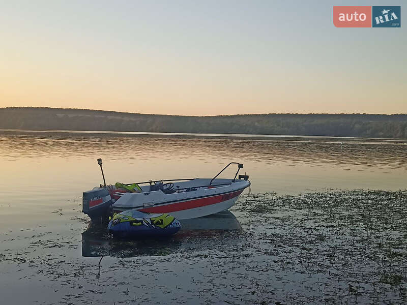 Катер Yamaha 40 2000 в Ладыжине