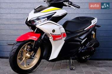 Максі-скутер Yamaha Aerox 155 2021 в 