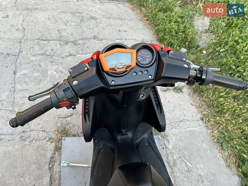 Скутер Yamaha Aerox 2001 в Дніпрі