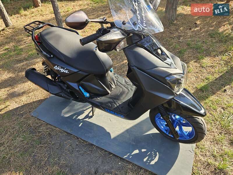 Максі-скутер Yamaha BWS 2016 в Миколаєві
