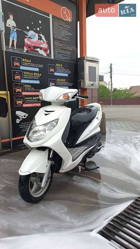 Максі-скутер Yamaha Cygnus 2010 в Василькові