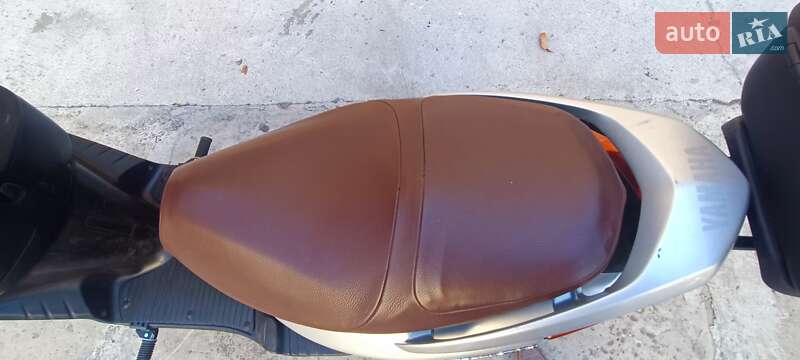 Скутер Yamaha Cygnus 2000 в Білгороді-Дністровському фото 8 Скутер Yamaha Cygnus 2000 в Білгороді-Дністровському