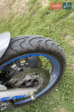 Мотоцикл Спорт-туризм Yamaha Diversion 2001 в 