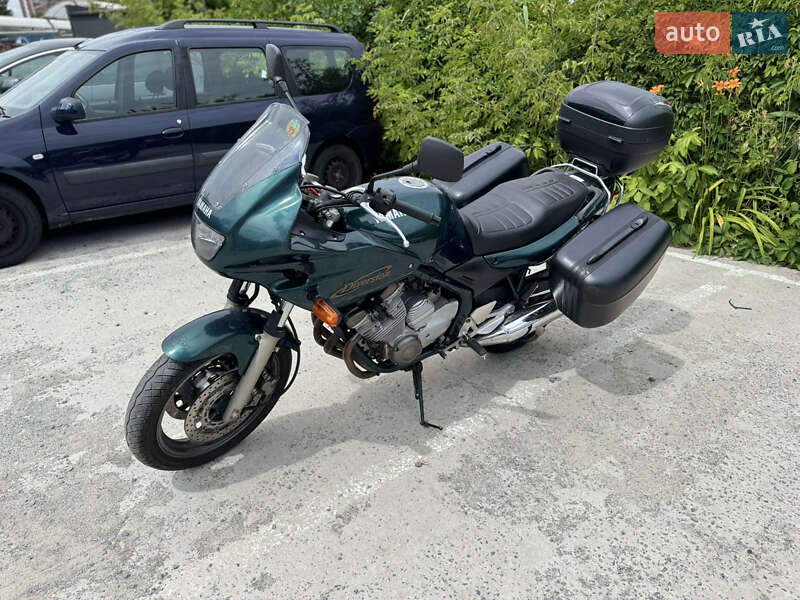 Yamaha Diversion 2000