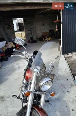 Мотоцикл Классік Yamaha Drag Star 400 2000 в 