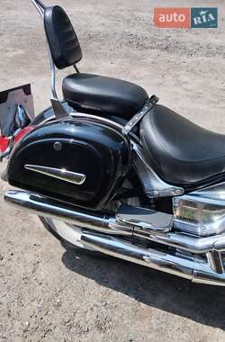 Мотоцикл Чоппер Yamaha Drag Star 2004 в 