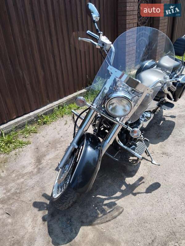 Мотоцикл Чоппер Yamaha Drag Star 2004 в 