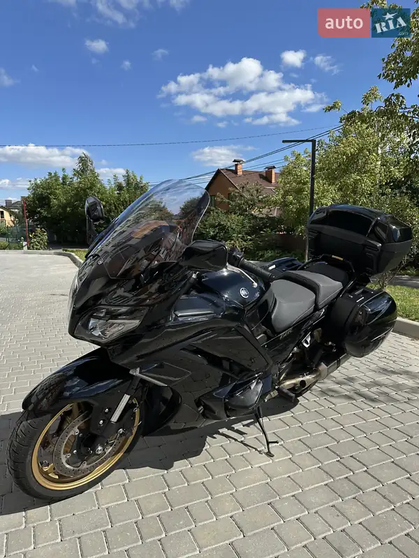 Yamaha FJR 1300 2015 VIN JYARP26E3FA000784 фото оголошення 3 з 29
