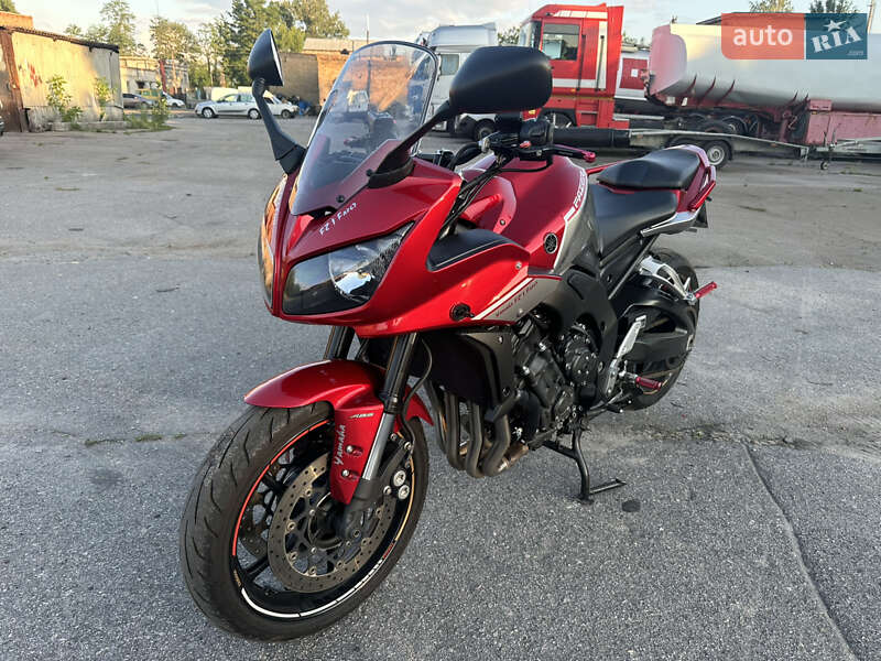 Yamaha FZ-1 2011