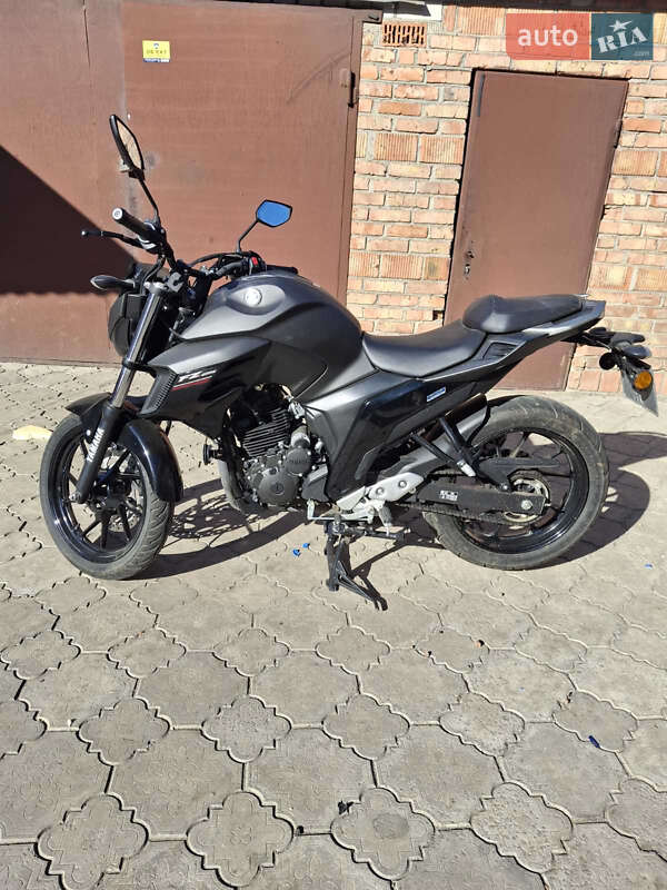 Мотоцикл Классік Yamaha FZ 250 2022 в Дніпрі