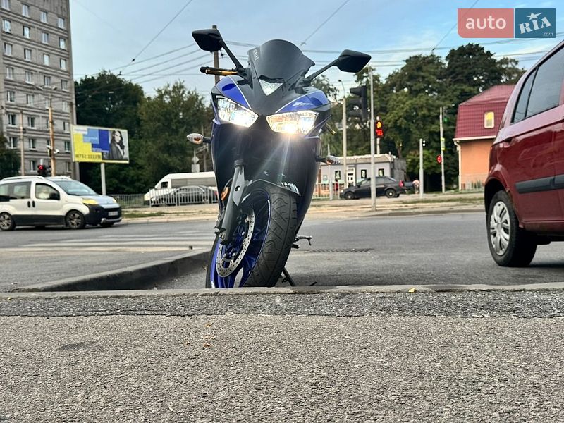 Спортбайк Yamaha FZ 25 2018 в Днепре