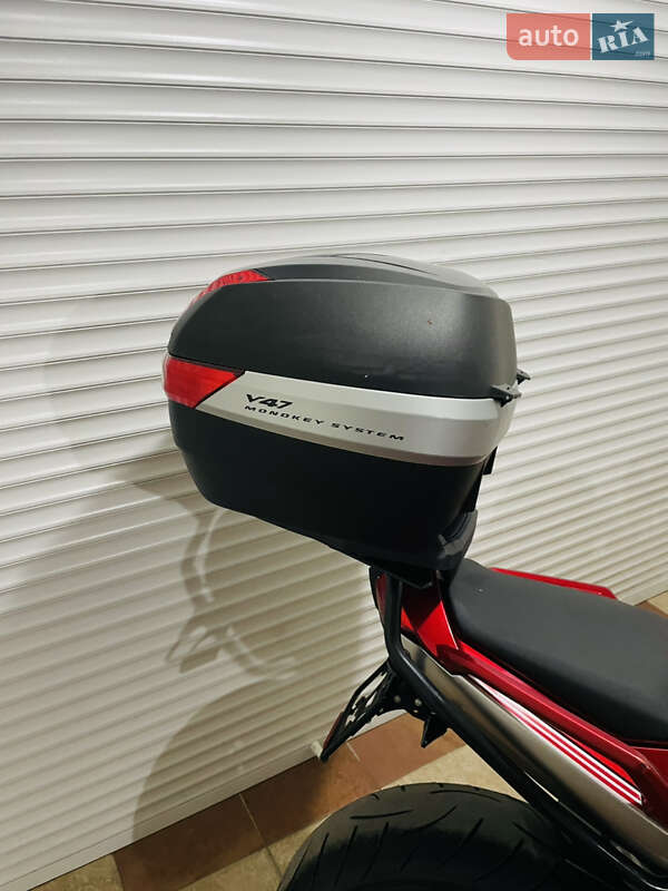 Мотоцикл Спорт-туризм Yamaha FZ1 Fazer 2013 в Киеве фото 8 Мотоцикл Спорт-туризм Yamaha FZ1 Fazer 2013 в Киеве