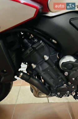 Мотоцикл Спорт-туризм Yamaha FZ1 Fazer 2013 в 