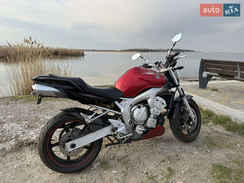 Yamaha FZ6 Fazer 2005