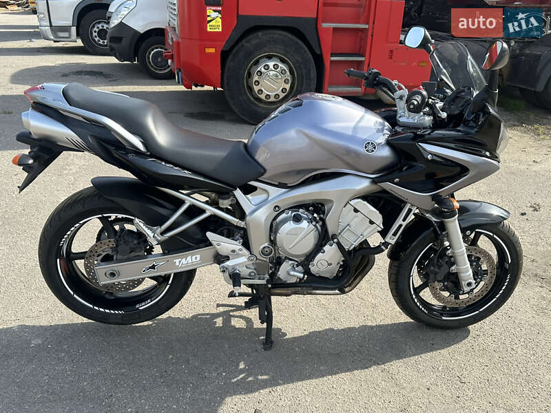 Мотоцикл Спорт-туризм Yamaha FZ6 Fazer 2009 в Кременчуці