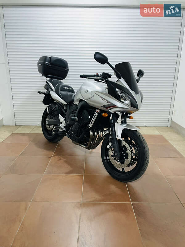 Yamaha FZ6 Fazer 2009