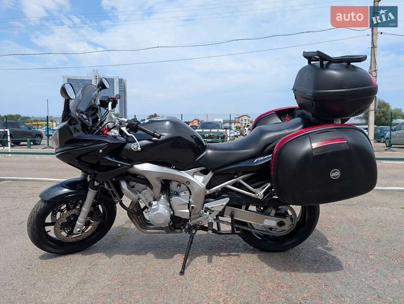 Yamaha FZ6 Fazer 2005