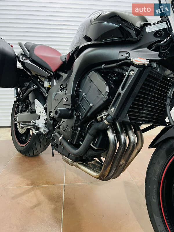 Мотоцикл Без обтекателей (Naked bike) Yamaha FZ6 Fazer 2010 в Киеве