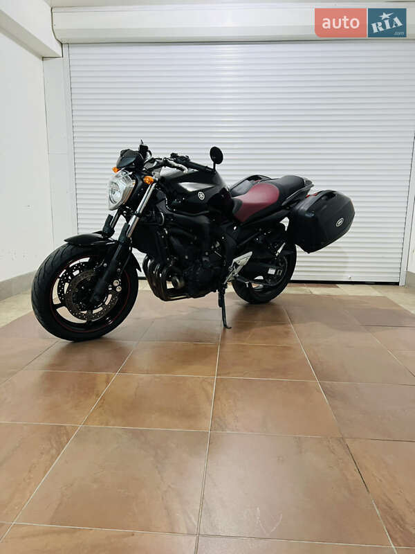 Мотоцикл Без обтекателей (Naked bike) Yamaha FZ6 Fazer 2010 в Киеве