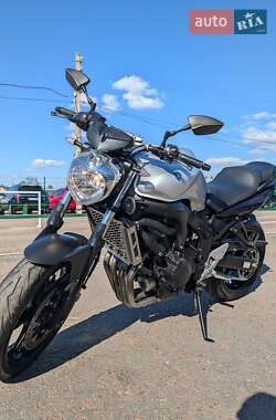 Мотоцикл Без обтекателей (Naked bike) Yamaha FZ6 N 2010 в 