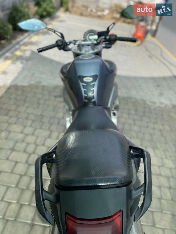 Спортбайк Yamaha FZ6 N 2005 в Виннице