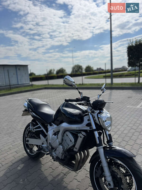 Yamaha FZ6 N 2004