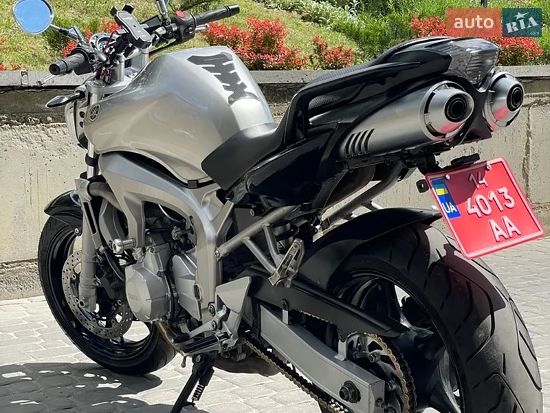 Yamaha FZ6 N 2005