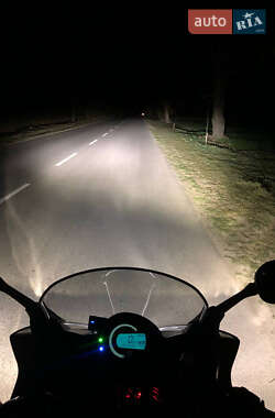 Мотоцикл Спорт-туризм Yamaha FZ6 S 2004 в 