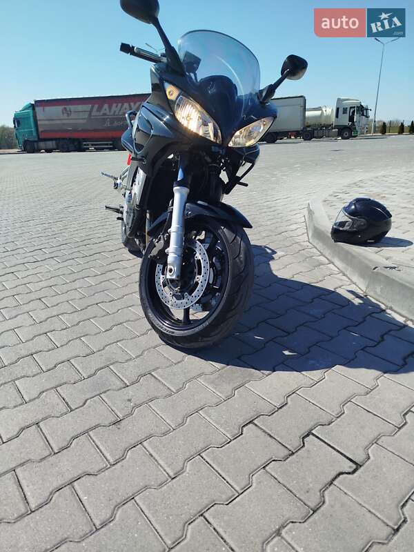 Мотоцикл Спорт-туризм Yamaha FZ6 S 2008 в 