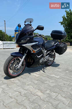 Мотоцикл Спорт-туризм Yamaha FZ6 S 2004 в 