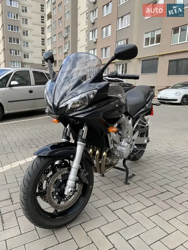Yamaha FZ6 S 2005