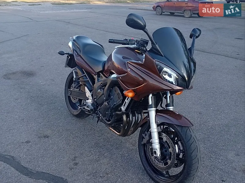 Yamaha FZ6 S 2006