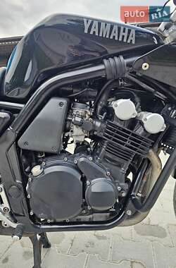 Мотоцикл Спорт-туризм Yamaha FZ6 1999 в 
