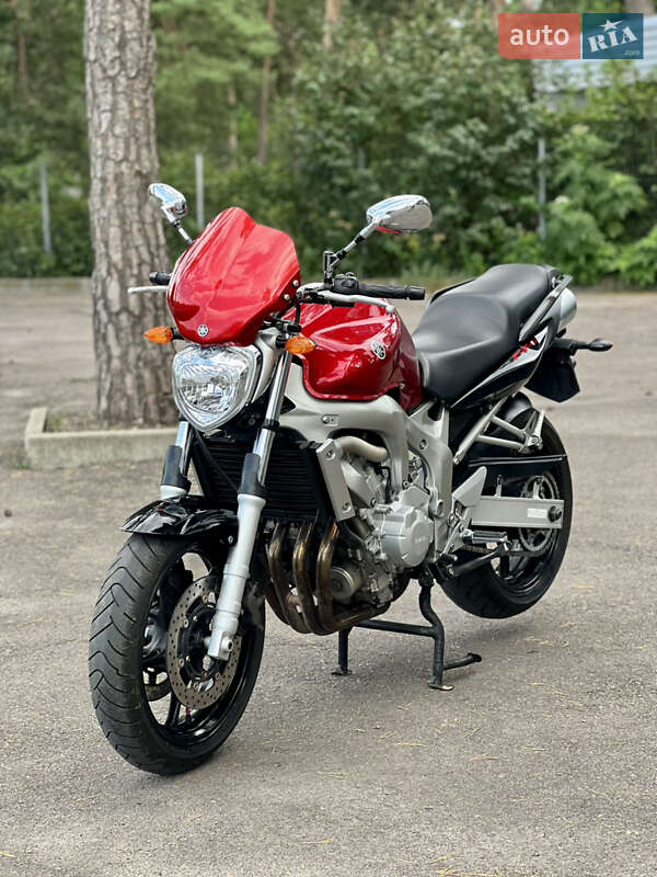 Yamaha FZ6 2004