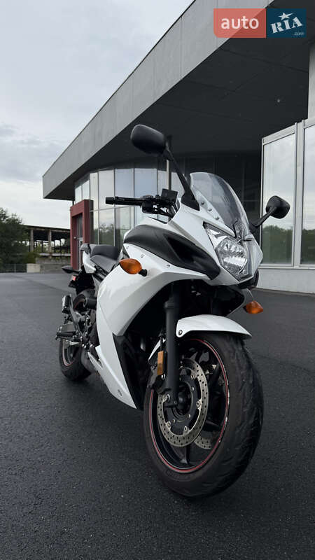 Yamaha FZ6 2012 Yamaha FZ6 2012