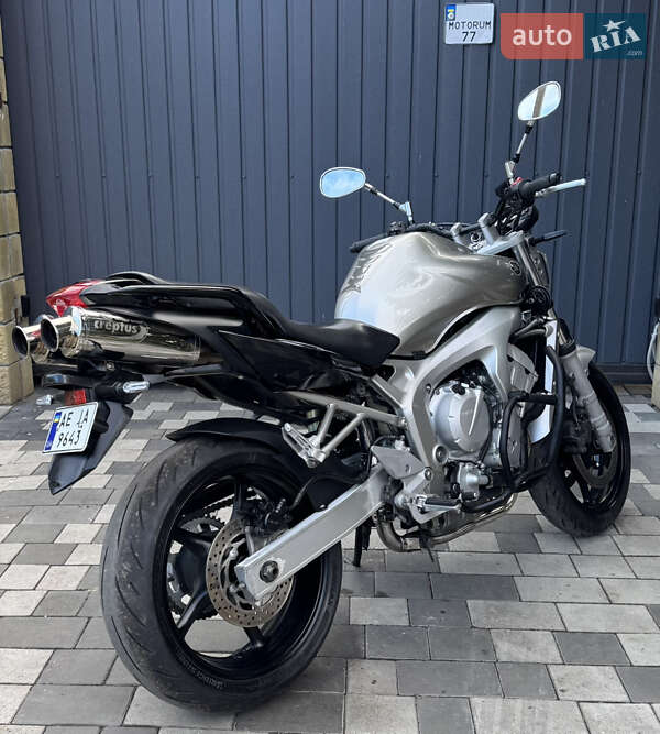 Мотоцикл Без обтікачів (Naked bike) Yamaha FZ6 2004 в Новомосковську фото 4 Мотоцикл Без обтікачів (Naked bike) Yamaha FZ6 2004 в Новомосковську