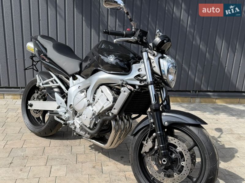 Мотоцикл Без обтекателей (Naked bike) Yamaha FZ6 2004 в Новомосковске фото Мотоцикл Без обтекателей (Naked bike) Yamaha FZ6 2004 в Новомосковске