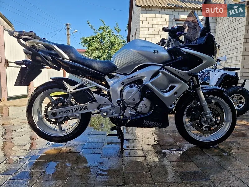 Yamaha FZ6 2024